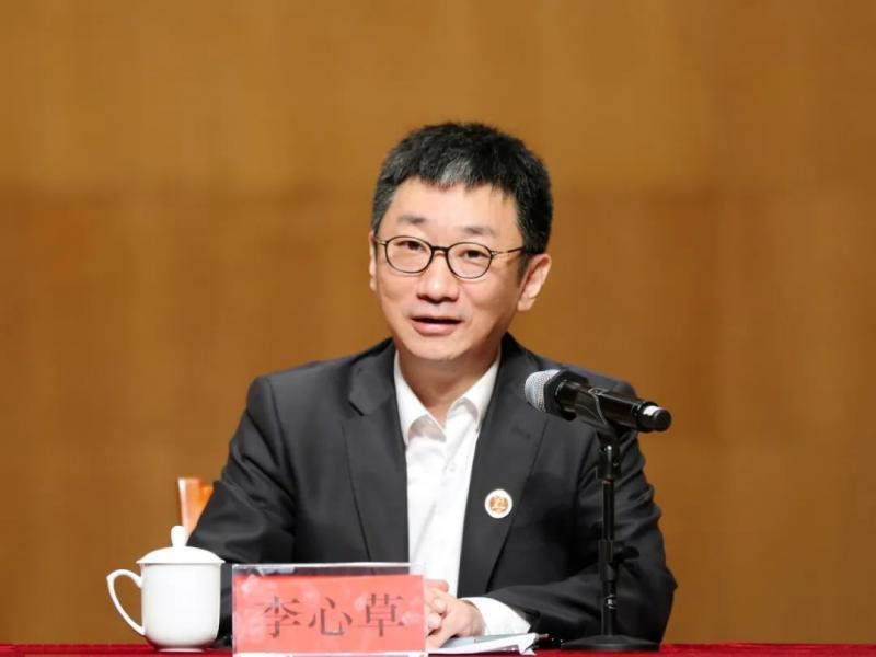 讲授"开学第一课" 中国音乐学院院长李心草勉励新生不忘初心_腾讯新闻