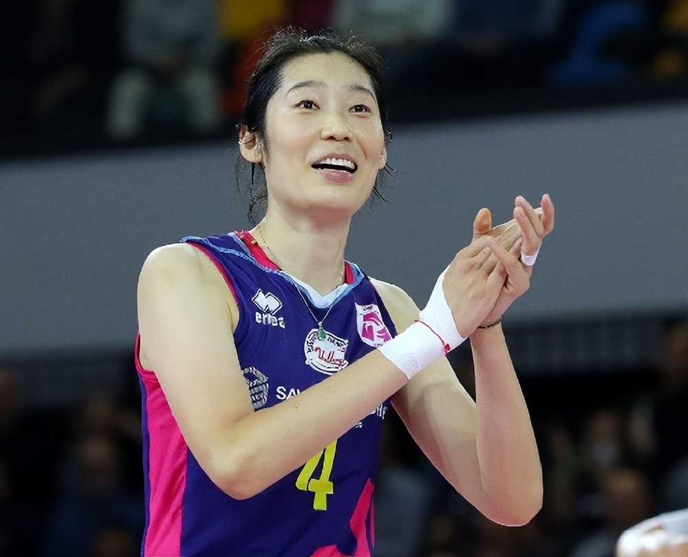 李盈莹有两项数据第一,中国女排豪取四连胜,蔡斌还需要朱婷吗?