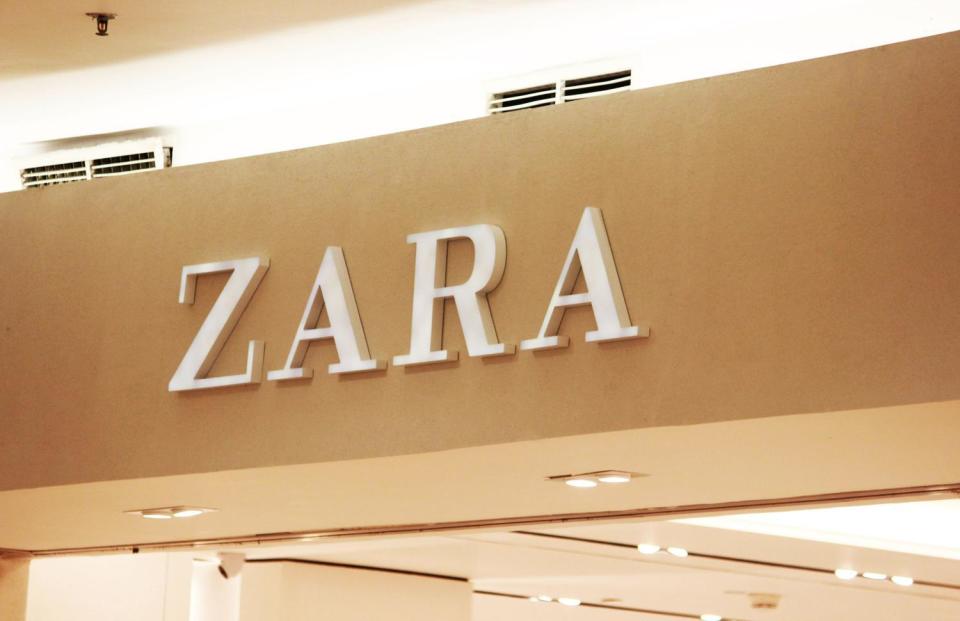 zara logo变化图片