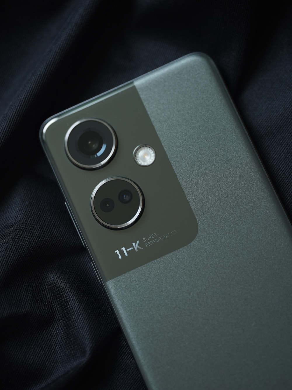 oppok11静谧中的月影灰