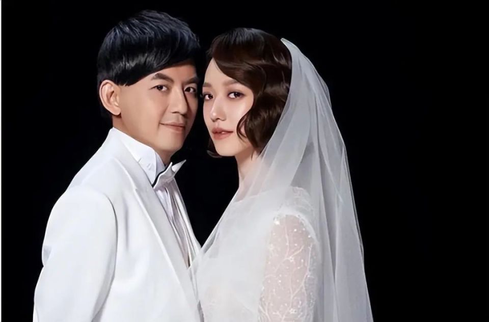 用怀孕证明我爱你,黄子佼老婆孟耿如官宣怀二胎,再次打响护夫保卫战