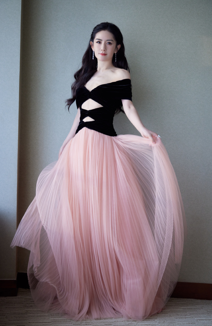 成团的其他姐姐,诸如陈嘉桦,刘逸云,美依礼芽,芝芙等,哪一个舞台表现