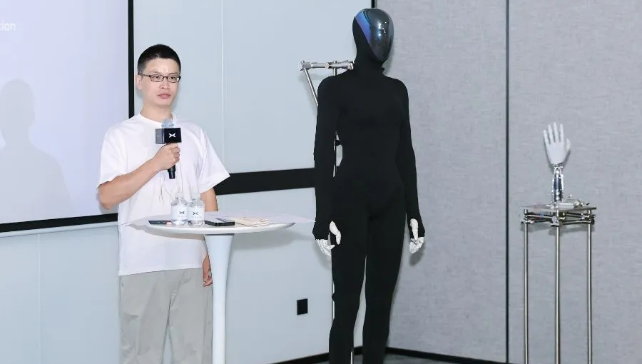 消息称小鹏机器人负责人米良川已于近期离职