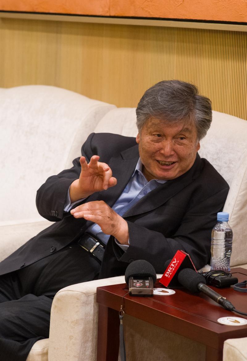 八旬钢琴泰斗再弹《黄河》,殷承宗:只要我还活着,就要把它打造得更