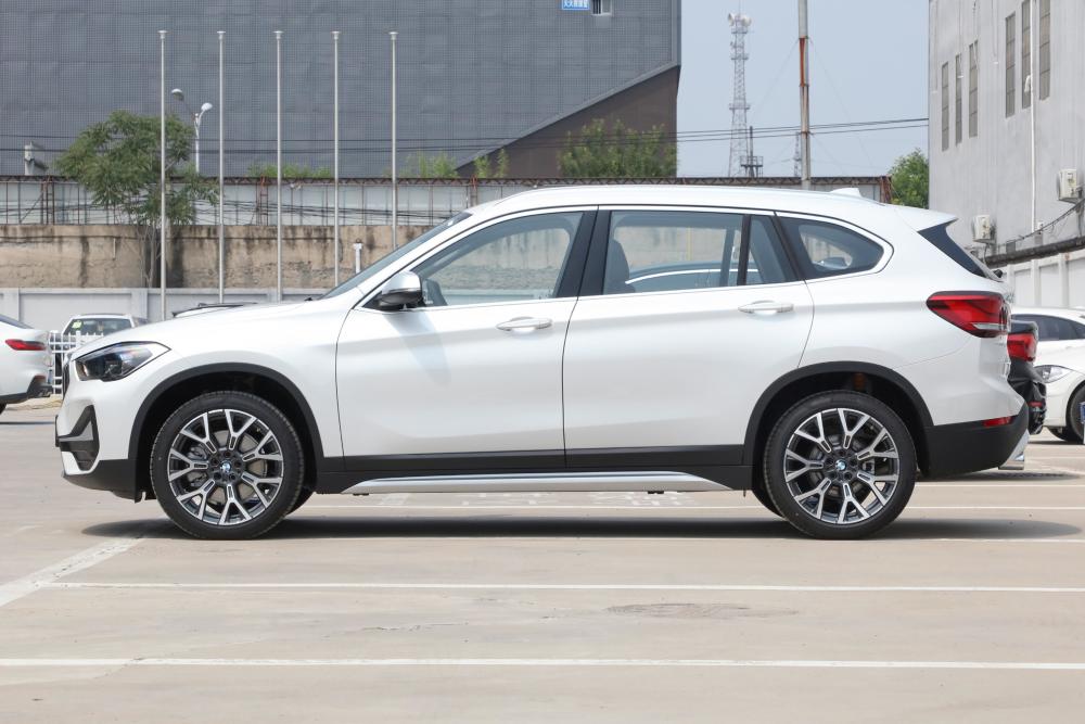 价格战进入白热化宝马x1降幅1003万30天大卖11969辆