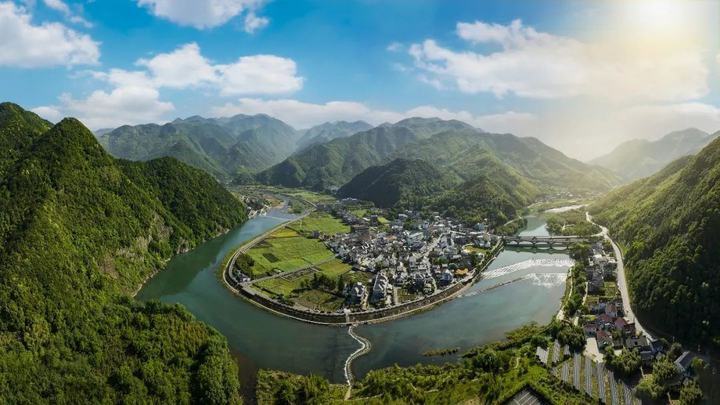 富阳龙鳞坝旁有家宝藏民宿