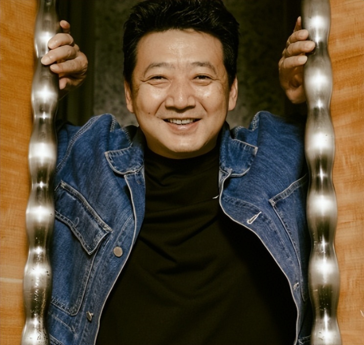 县委大院中最强配角王砚辉仅凭一张剧照直接封神