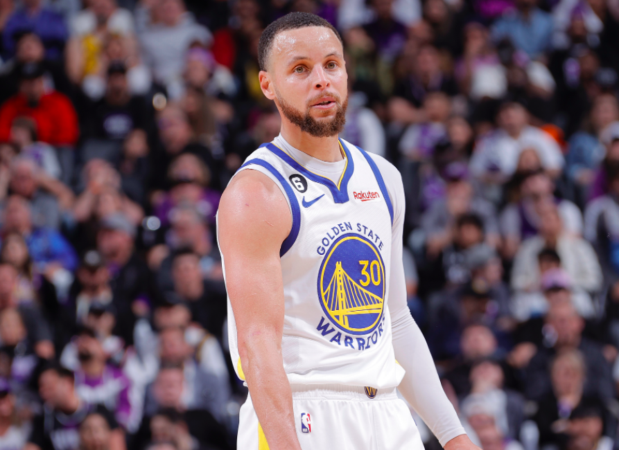 库里季后赛首次0-2落后:末节13分难救主 撞车追梦失误一幕被坑惨_腾讯