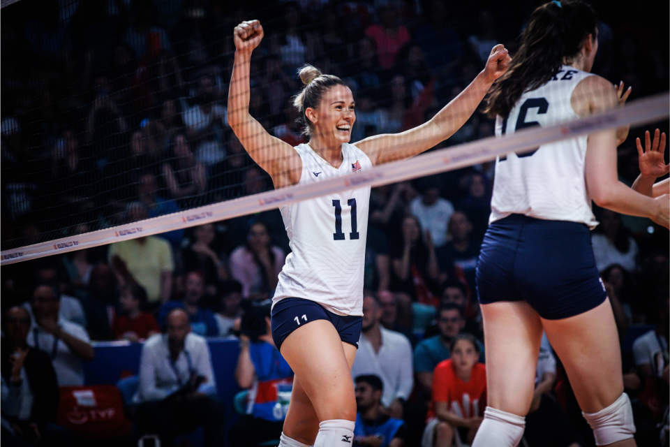 美国女排4连胜!天津外援 表弟皆空砍20 ,塞尔维亚又被爆冷