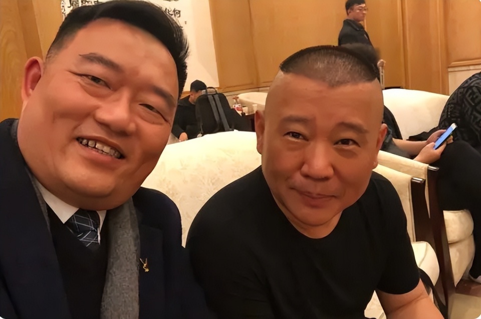 过分了,为了让郭德纲和郑好平辈,粉丝改了马三立家谱