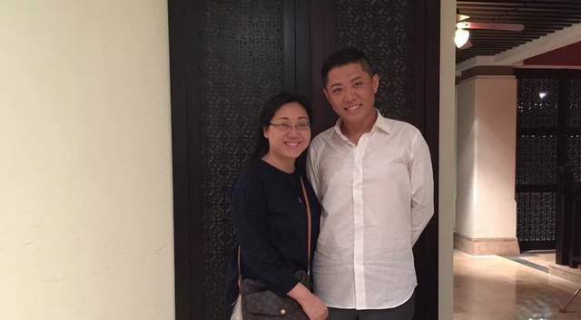 知道心疼妈妈姐姐的男人,对妻子也是细心呵护满满,翟小兴与妻子于2007