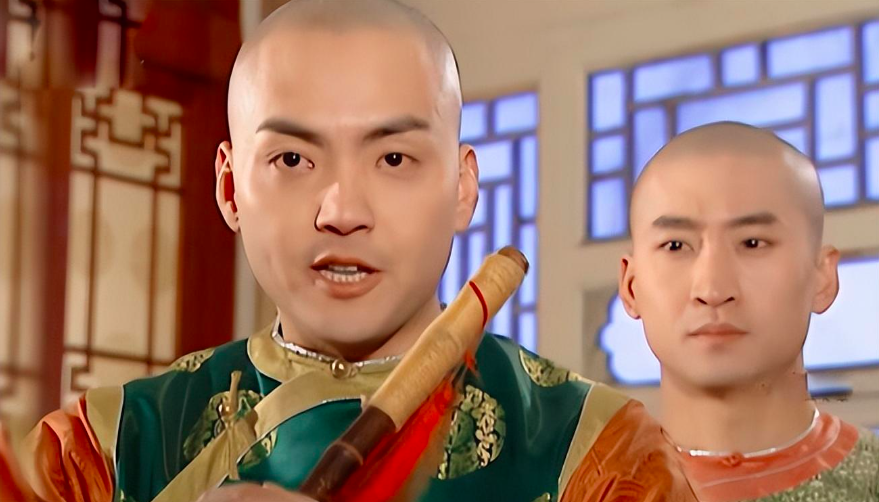 《还珠格格》箫剑扮演者出演景甜新剧,胡子拉碴成大叔_腾讯新闻