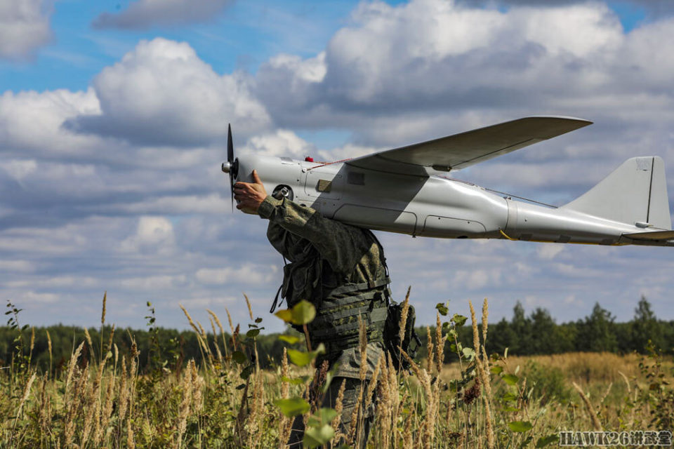 ����˹չ������ӥ-10E��������������˻�