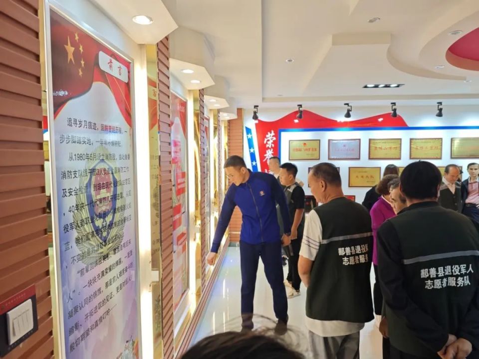 全疆各级消防救援队伍扎实开展"安全生产月"宣传活动