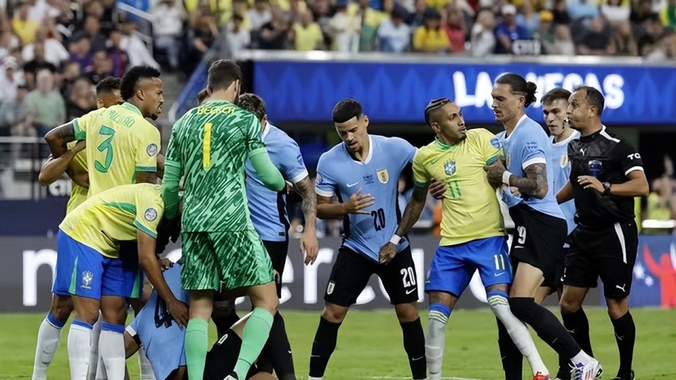 美洲杯:巴西点球大战不敌乌拉圭,无缘4强,米利唐,道格拉斯失点