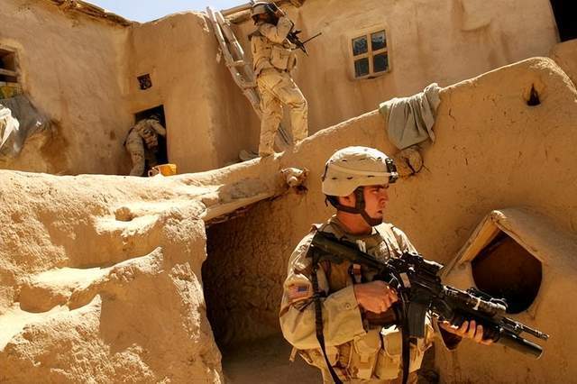 美国黑水公司始末:战争贩子还是黑心商人?最臭名昭著的雇佣军团