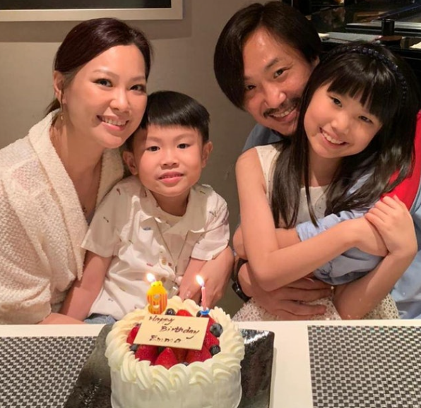 快手視頻：精解澳門(mén)四不像中特圖52歲鄭中基宣布退圈，自曝與健康、情緒相關(guān)，怒斥經(jīng)紀(jì)人操守有問(wèn)題