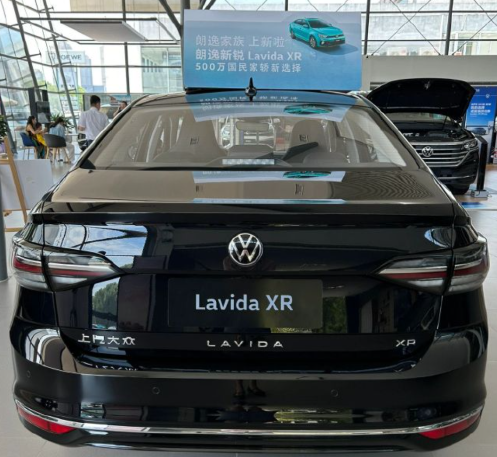 全新大众三厢上市仅79万还不要购置税朗逸宝来速腾不香了