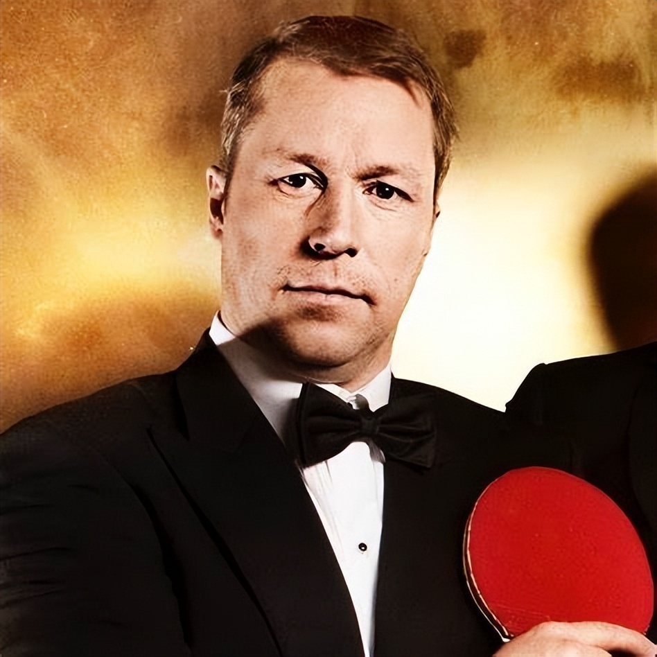 瓦尔德内尔抵达新加坡,自称将与马龙见面_腾讯新闻