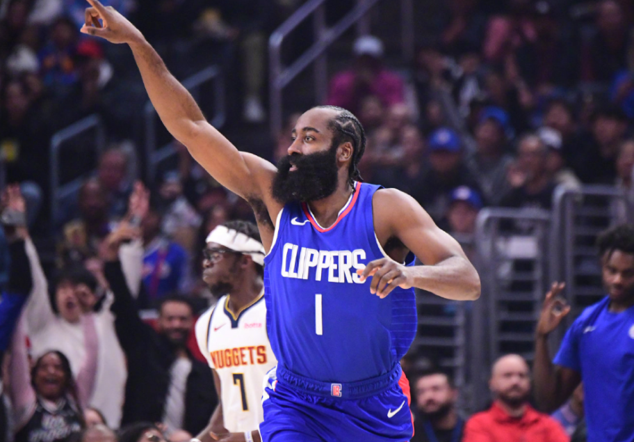 大爆冷哈登11分4助快船不敌残阵掘金伦纳德31分雷吉3513