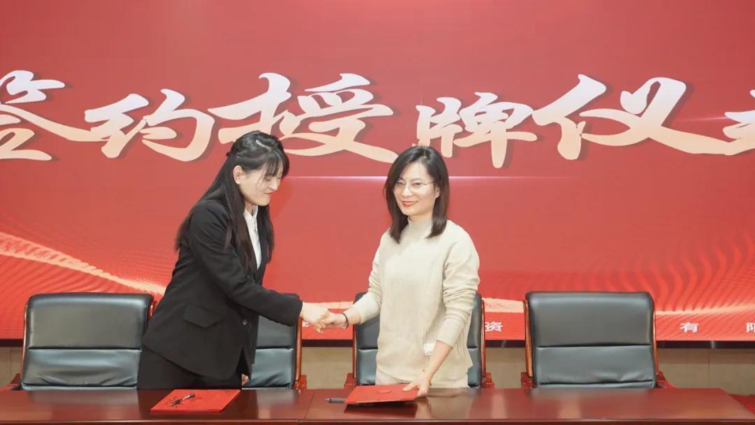 “熱血鑄軍魂 聚力創未來”——渭南軍事博覽園2025年年會暨2026年產品推介會成功舉辦 - 