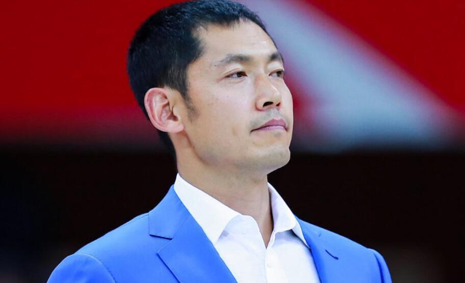 曝张庆鹏和天津队续约三年 08中国男篮后卫他是执教第一人-腾讯新闻