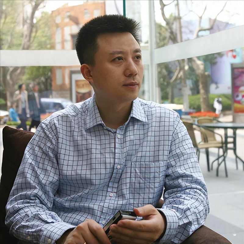 央视著名主播潘涛:我这辈子最正确的决定,是娶了一个平凡的妻子