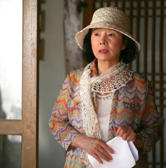 韩国影后尹静姬去世享年79岁,患老年痴呆10年,曾被传遭丈夫弃养