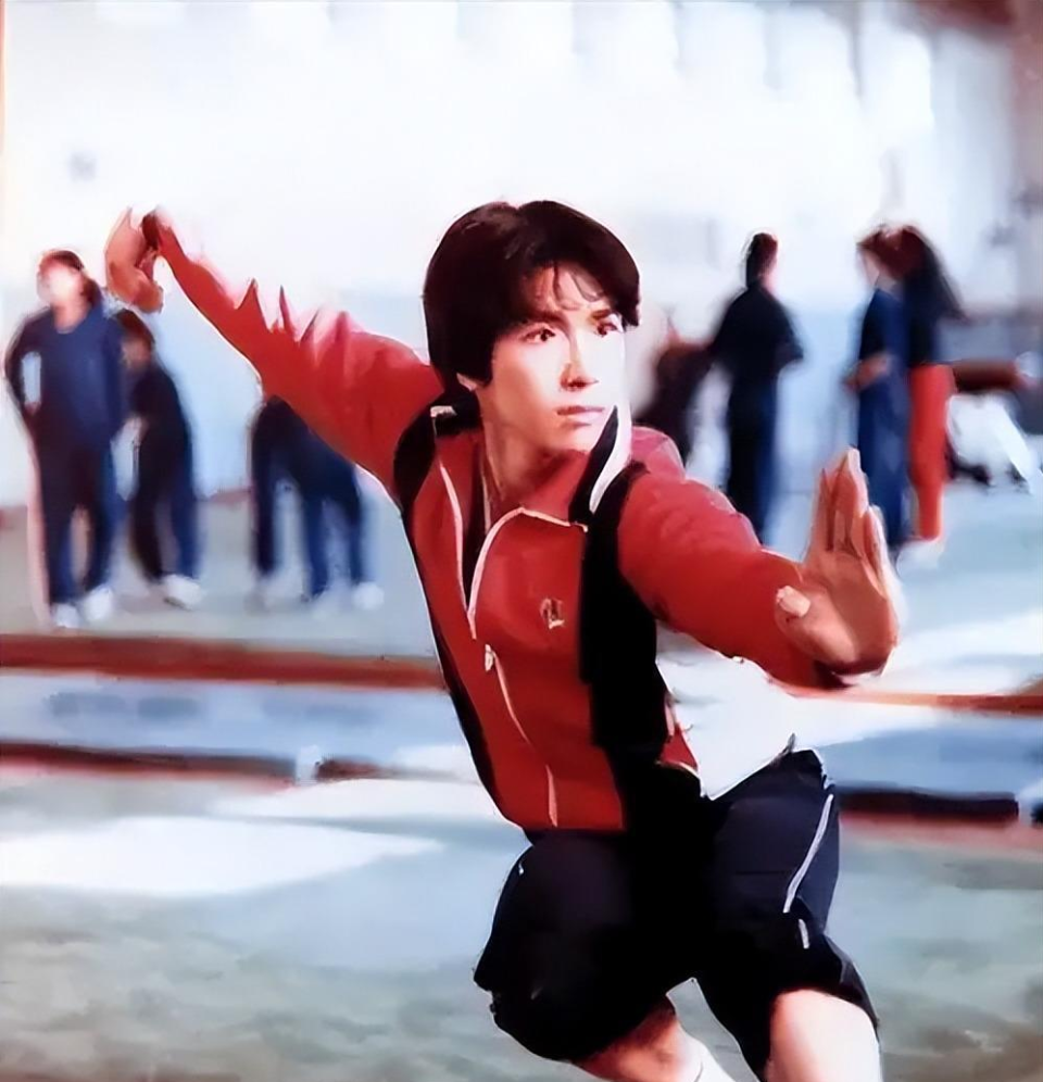 移民16年后,甄子丹受邀观礼,李连杰最担心的事儿还是发生了