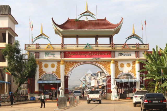 缅甸果敢:曾经当地人说汉语写汉字,为什么如今缅文成为主流?
