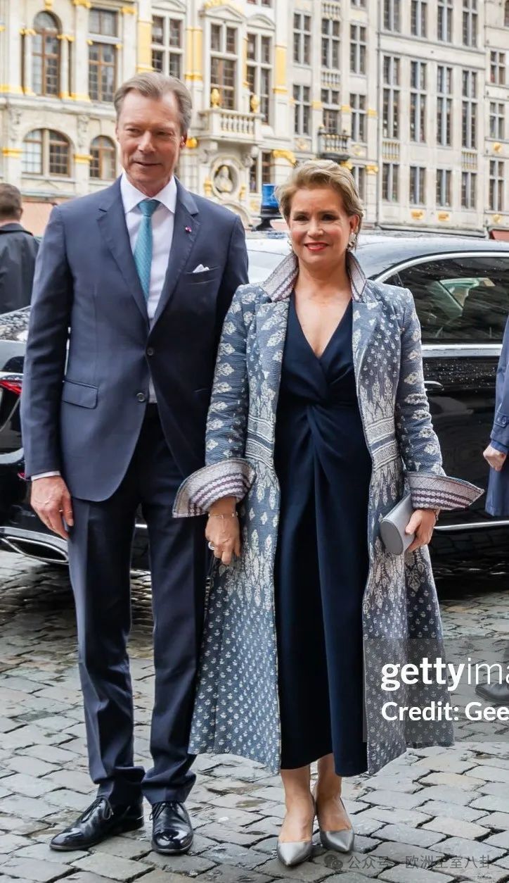 卢森堡到比利时"走亲戚",51岁王后vs68岁大公夫人,谁赢了?