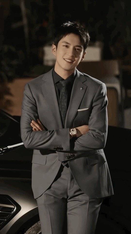 韩东君出演过电影《封神》,电视剧《乔家的儿女》,《很想很想你》的