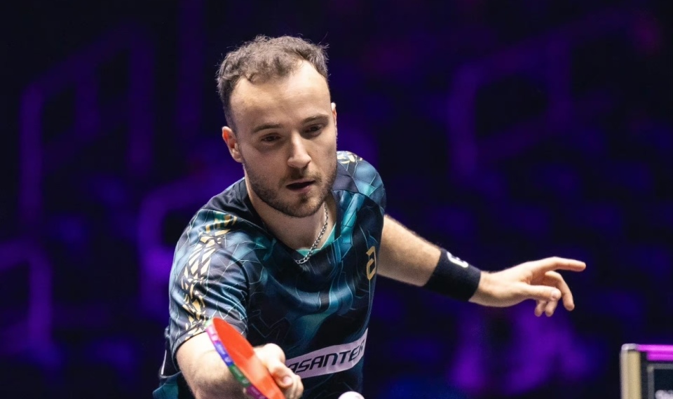 大心脏梁靖昆32逆转西蒙高茨晋级冠军赛四强真是太精彩啦