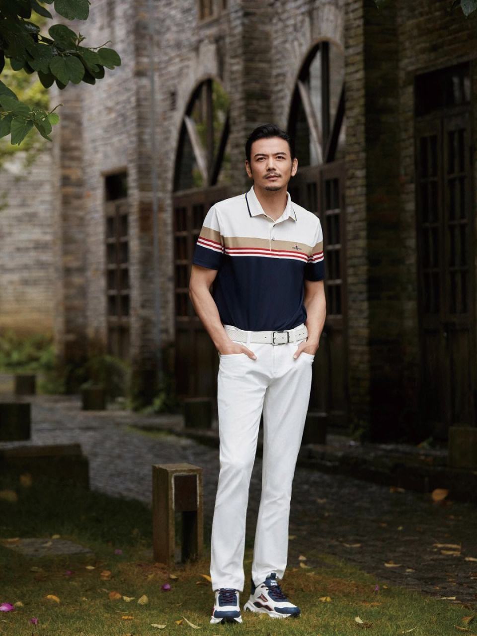 已经写好离婚协议,财产都归妻子的杨烁,已经走上了另一条大道