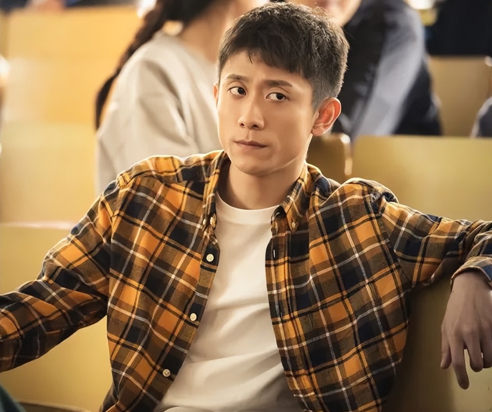 能不能靠这部剧一飞冲天,就看剧中,张一山的表演够不够精彩了.