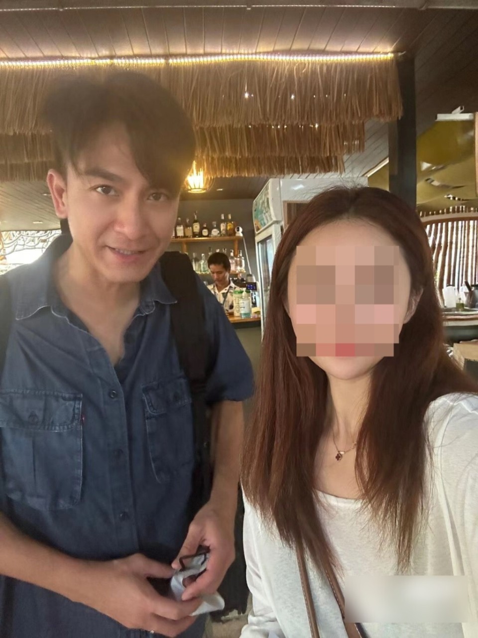 马国明汤洛雯婚礼细节感人:父母送祝福,唐诗咏林子善落泪,高海宁抢