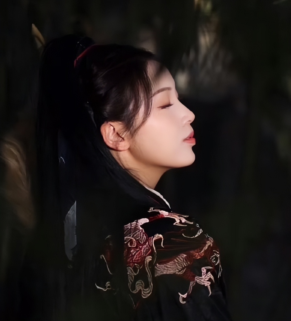 钱天一美照清艳脱俗,柳叶蛾眉丹凤眼,不愧国乒第一美女,美爆了_腾讯