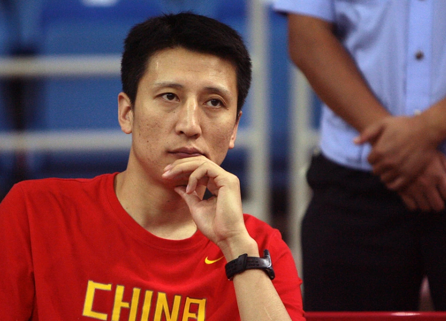 郭士强15年前执教中国男篮 为何一开始就备受争议?