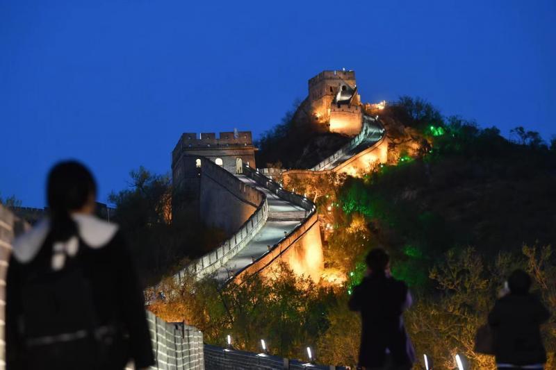 实行预约机制每晚限流3500人4月28日起八达岭夜长城常态化开放