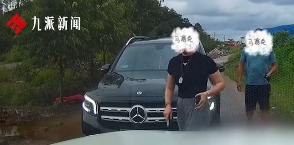 防城港亮证姐事件通报，两点看法