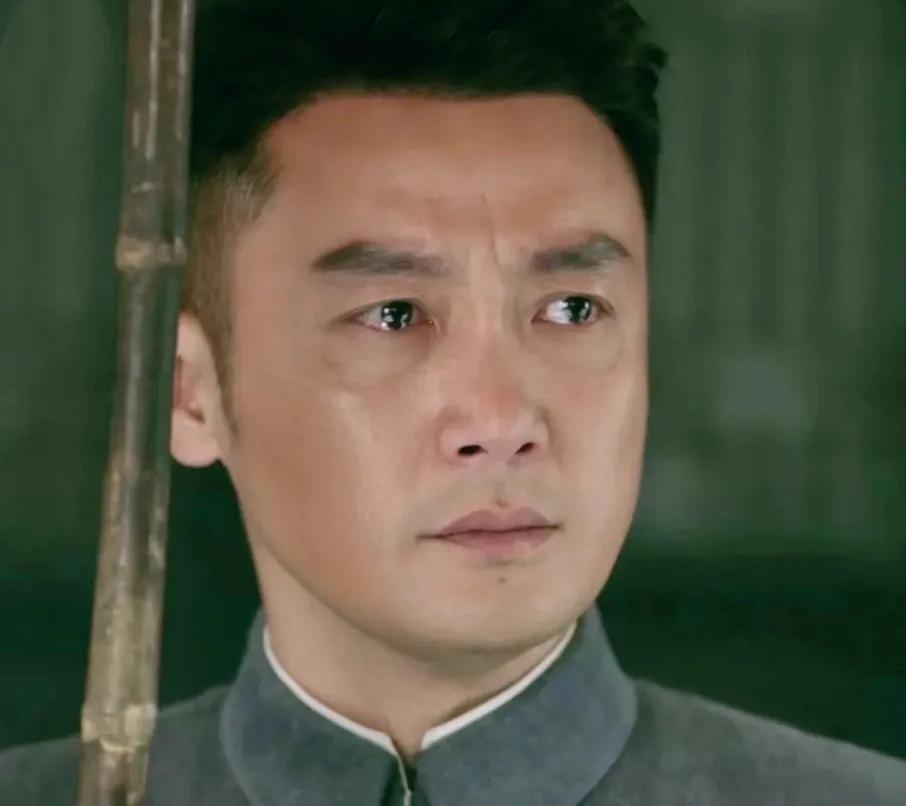 巩峥:不当央视主播当演员,可惜成正剧专业户的他40岁还没大火