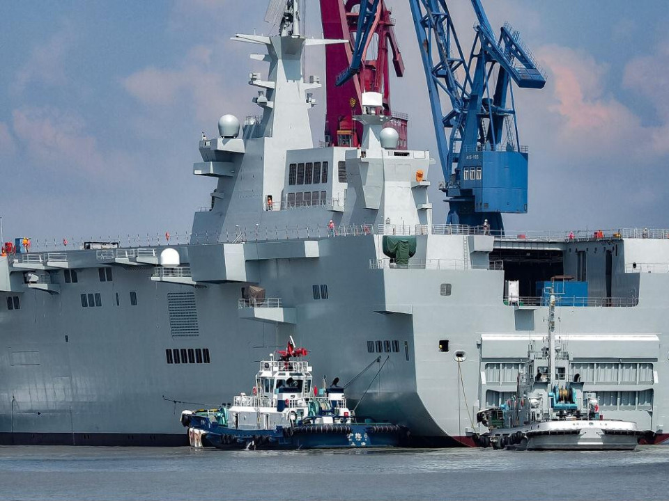 上海船坞中传出动静第四艘075现身速度之快超出估计