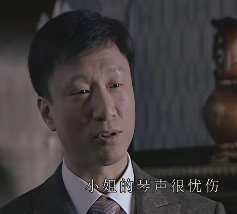 潜伏：十年后我才看懂，晚秋为何会对余则成“一见钟情”_腾讯新闻