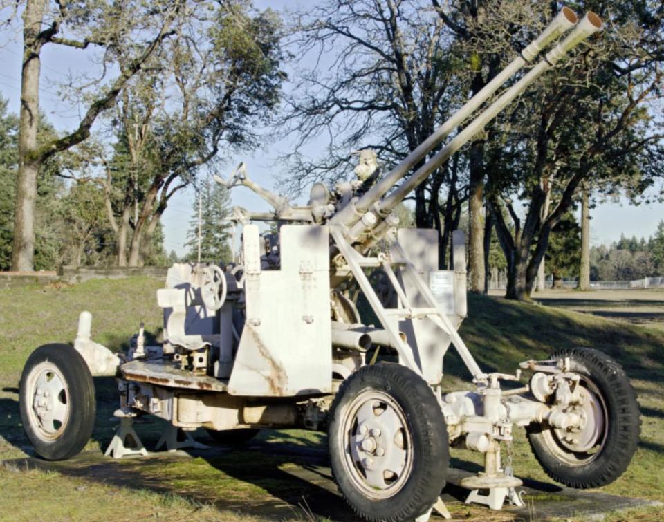 中国65式双管37毫米高炮,使用已有半个世纪,至今仍未退休_腾讯新闻