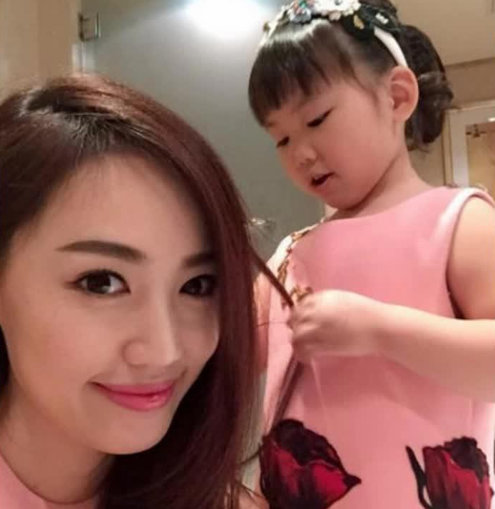 看到冯清后马蓉应该明白,在成功面前,外表根本不值一提!_腾讯新闻