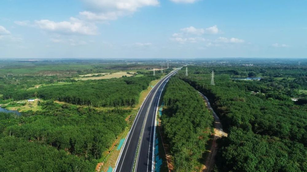 海南国道g360文昌定安临高段全线通车