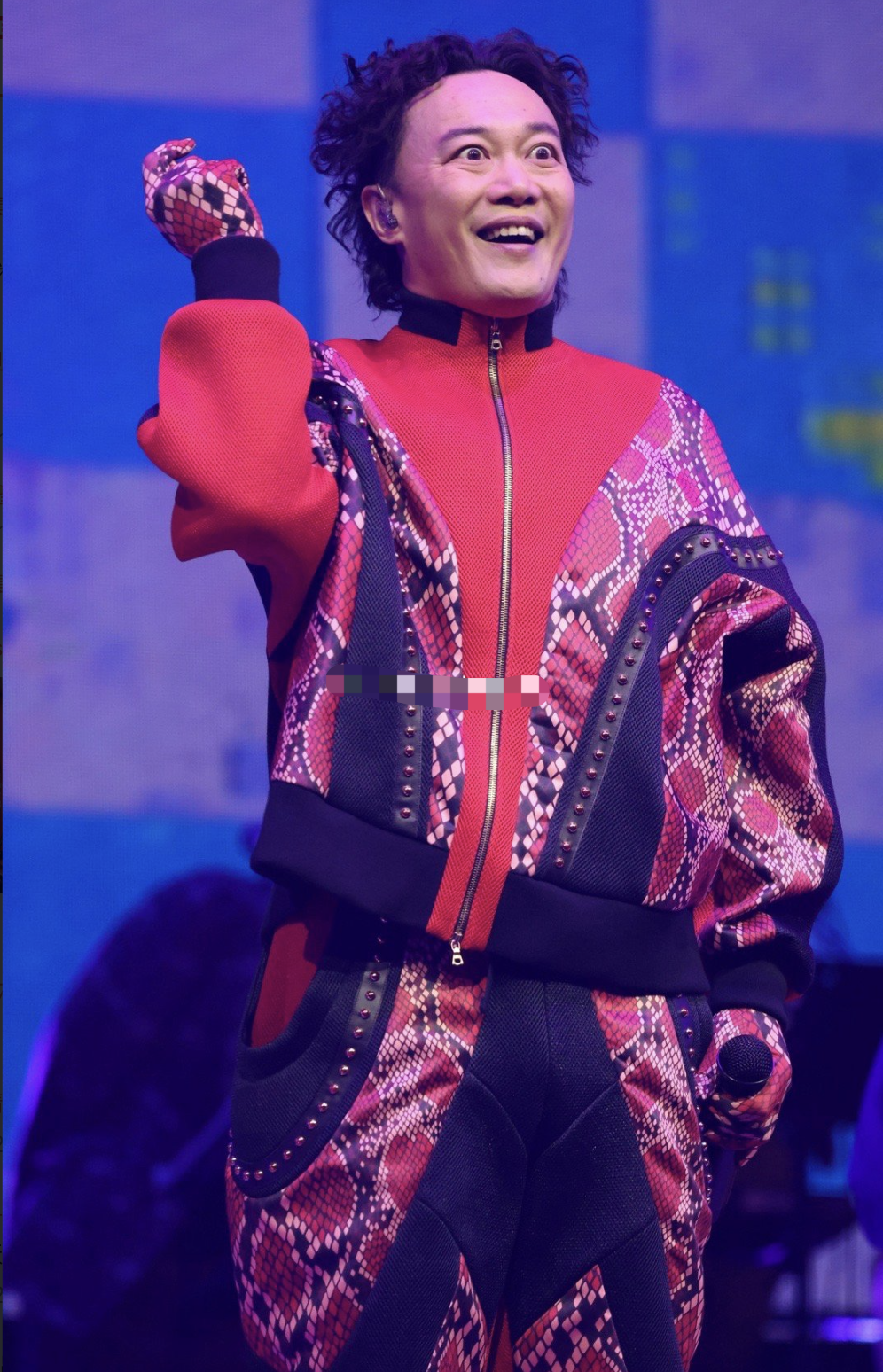 51岁陈奕迅休克受伤67:缝合了30多针,公司透露了关键的细节