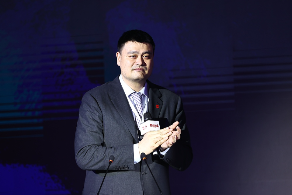 姚明回应中国男篮球员被网暴可这表态晚不晚