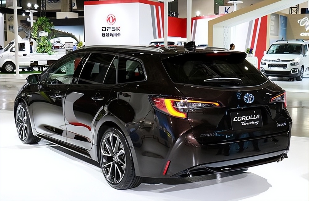丰田憋出大招卡罗拉旅行版曝光比思域漂亮油耗4l或12万起