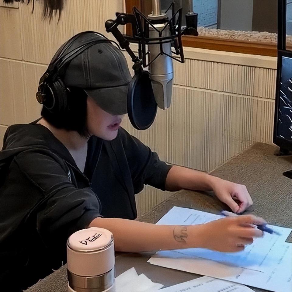 人前光鲜人后心酸，大S离世后第一个跨年，担心的事还是发生-腾讯新闻